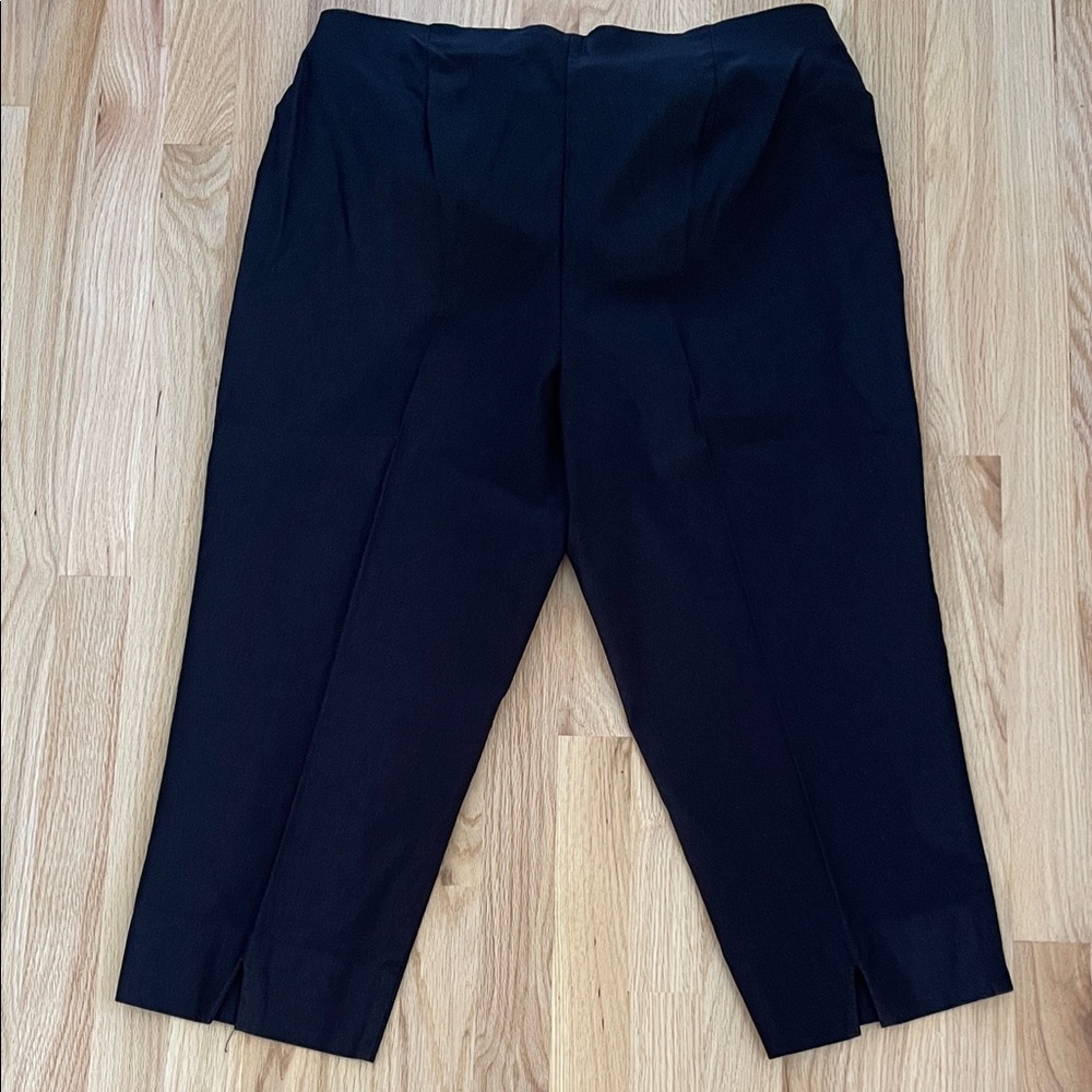 Charter Club Black Capris - Picture 3 of 4